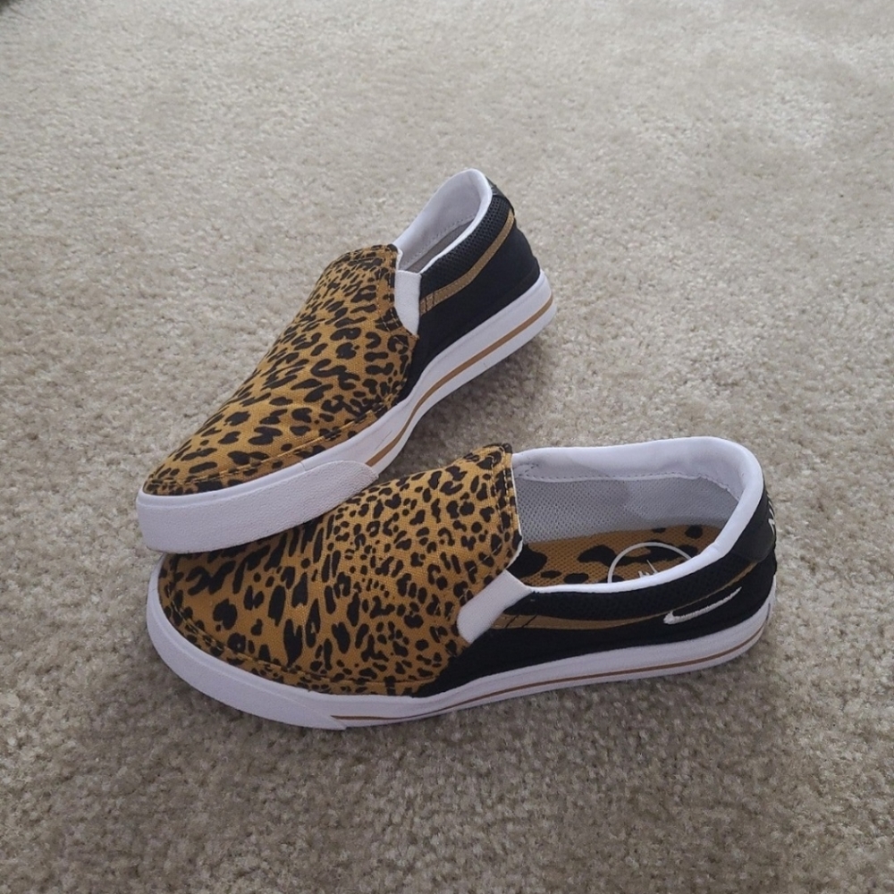 Nike Slip On